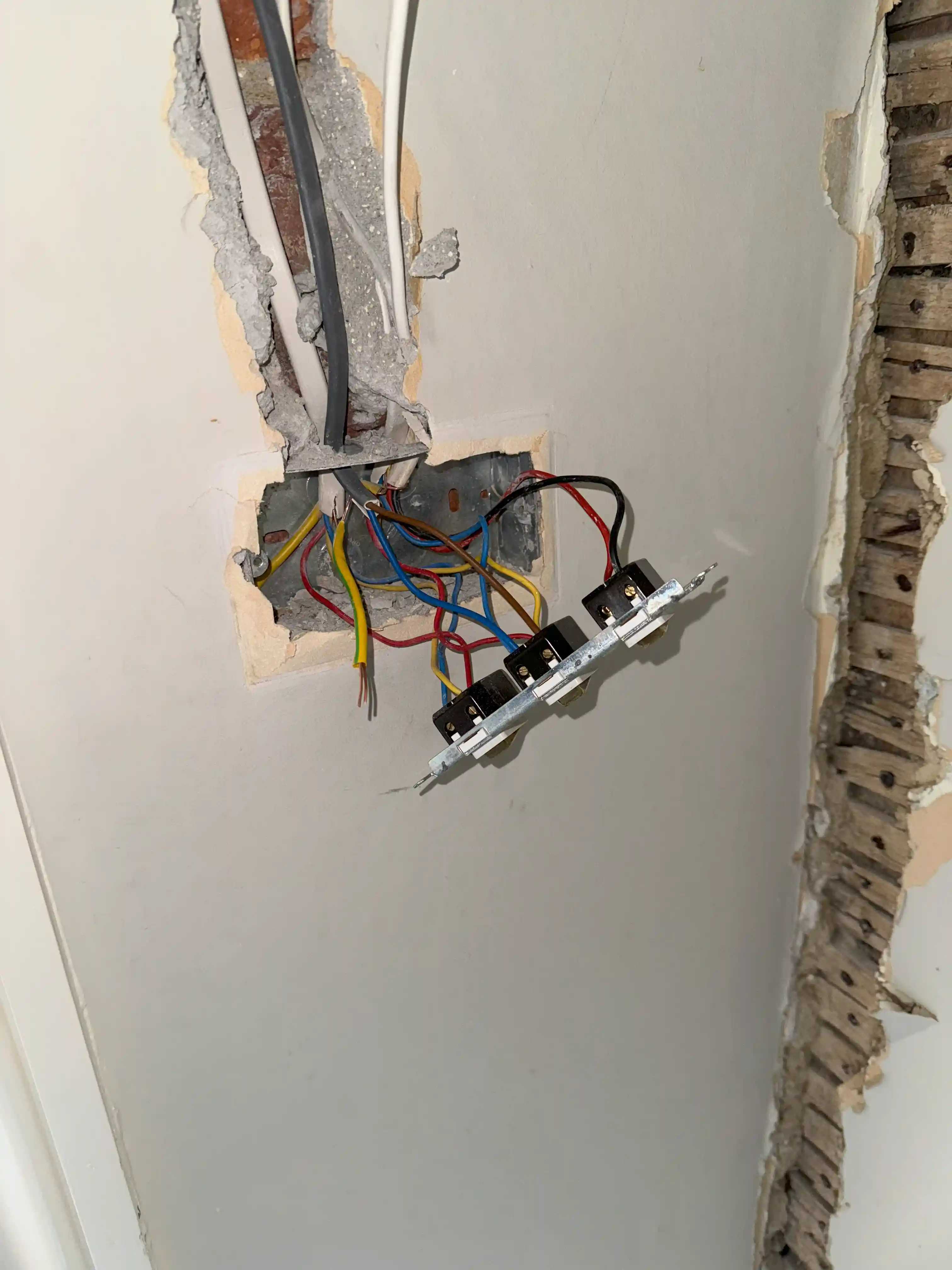 Emergency Electrician Darlington